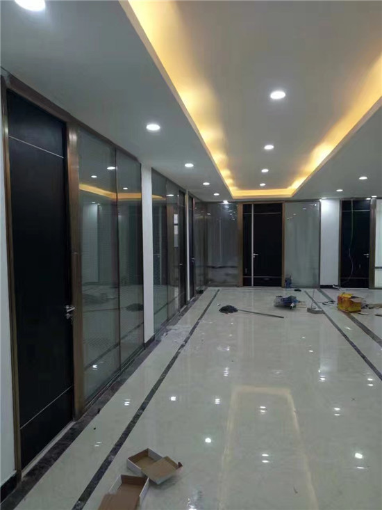 單玻璃隔斷銷售 單玻璃隔斷銷售